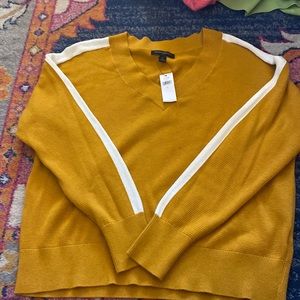 Banana republic sweater new with tags